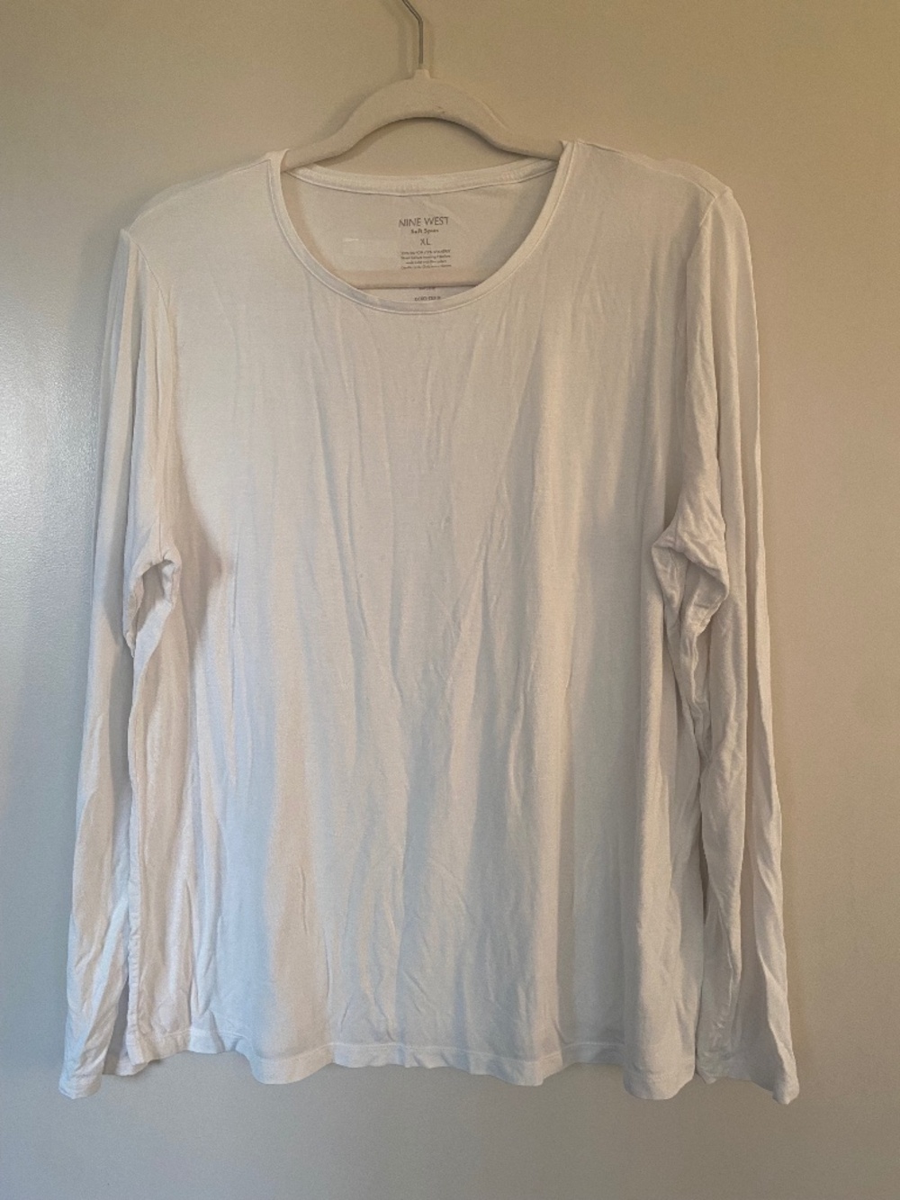 White long sleeve women’s top